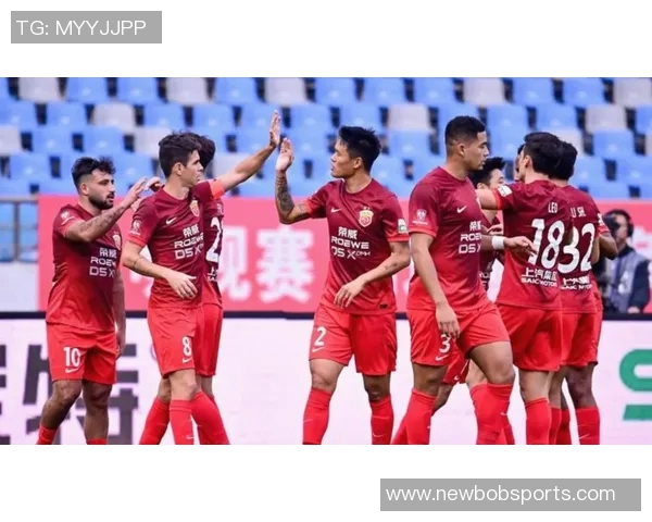 中超联赛第28轮山东泰山迎战上海海港争夺关键积分之战