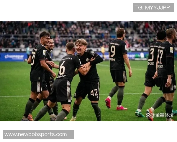 德甲争夺战升级拜仁多特争抢17岁中场新星德卡特 德甲争夺战升级拜仁多特争抢17岁中场新星德卡特